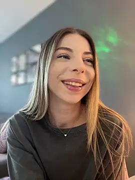 Chat XXX en directo de Mia_Ethan