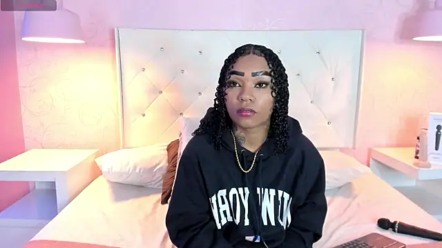SkylerBloomm's Live XXX Chat