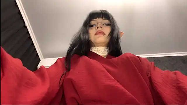 EmilyEmbears live XXX chat