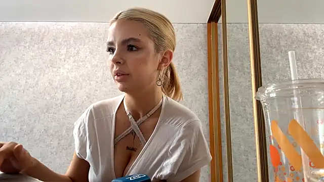 Britney_Calverhends' Webcam Show