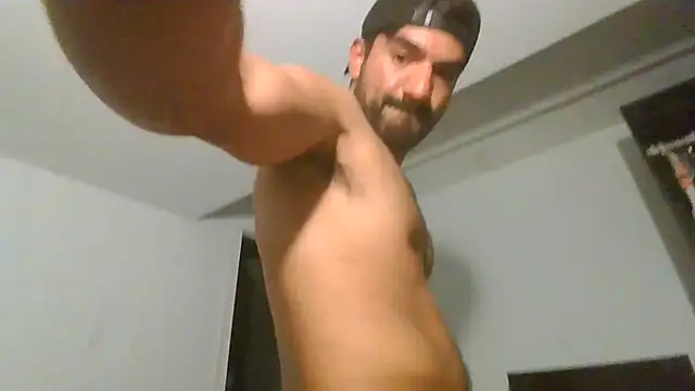 piggylatino's Webcam Show