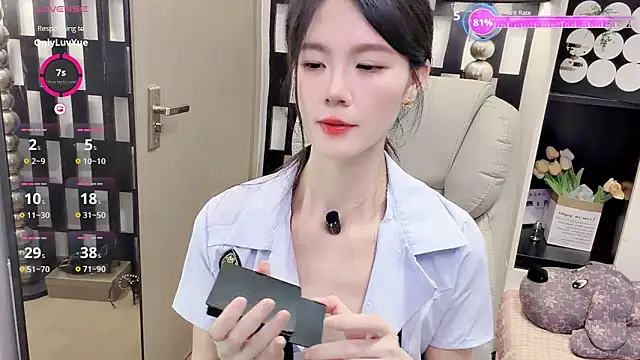 Yueyue-MM 网络视讯表演