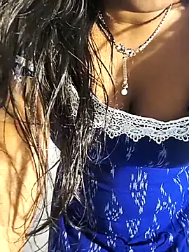 Chatroom XXX en direct de DIRTYSECRET_QUEEN_07