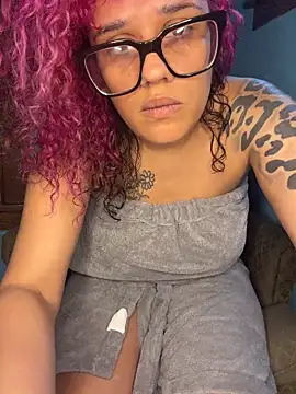 VelvetVixen_735 Show in webcam