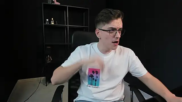 FelixStarkk 现场XXX聊天