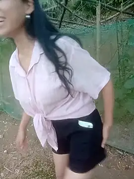 lelenana 现场XXX聊天