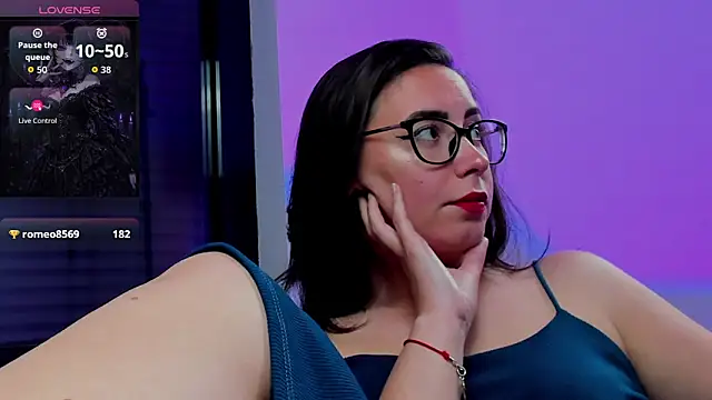 XXX chat uživo modela RitaSonnet