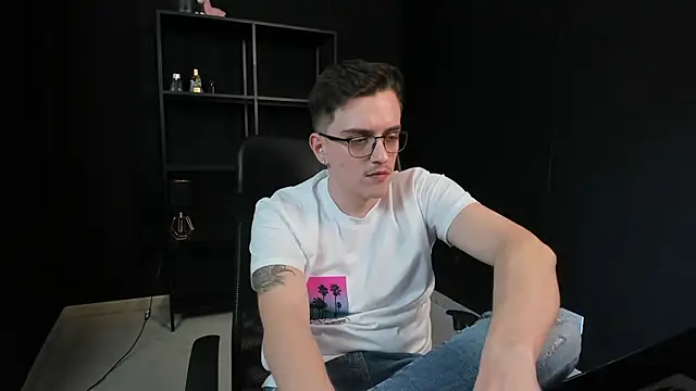 Chat XXX ao vivo de FelixStarkk