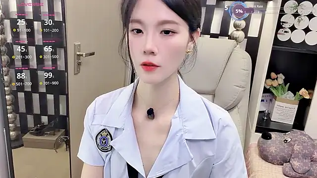 Yueyue-MM 现场XXX聊天