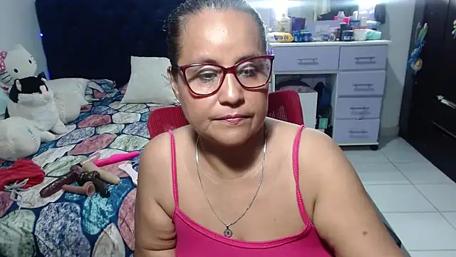 pervert_mommy_'s Live XXX Chat
