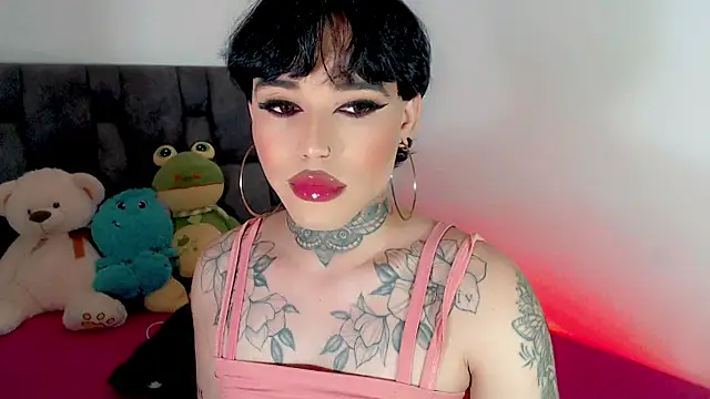 Pokazy przed kamerką – little_star_porn