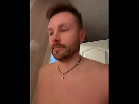 MartinBrandon Adlı Modelin Canlı XXX Sohbeti