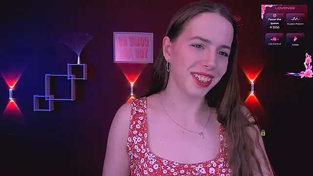 lumi_soft élő XXX-chatje