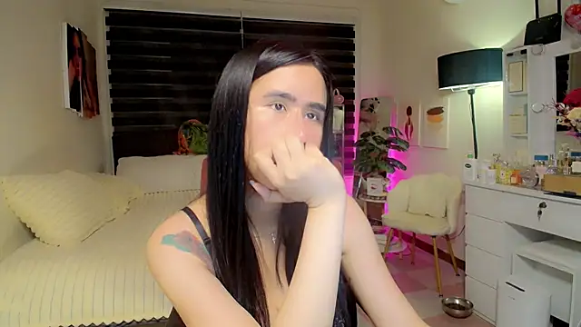 Webkamerová show XhotcockcumXts