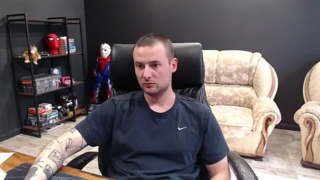 MihasikD Show in webcam