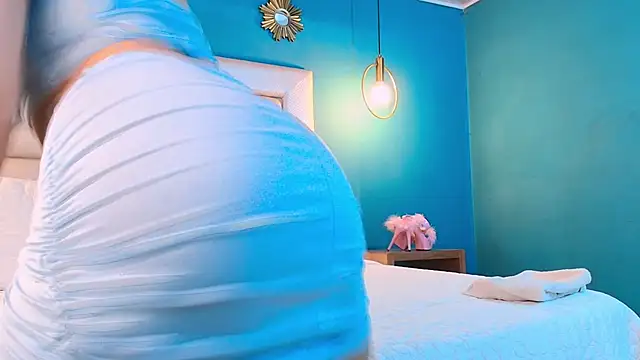 Ivonny_x's Live XXX Chat