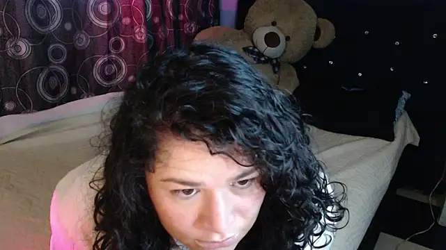 Chatroom XXX en direct de ANGELIQUE_KLANE