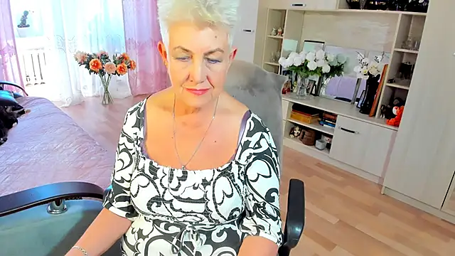 HotandMature Show in webcam