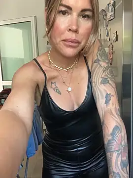 XXX chat uživo modela Lara_Bergmann