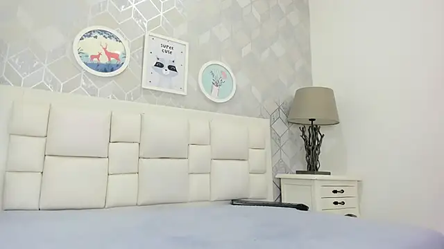 naia_cox 现场XXX聊天