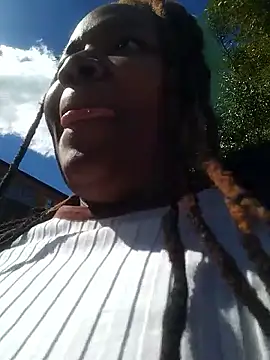 ThaBundaa Show in webcam