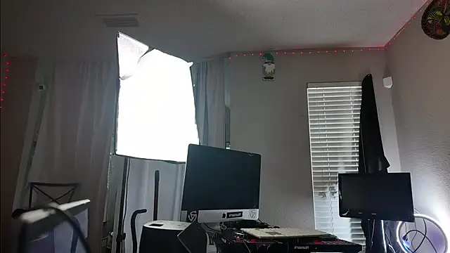 Triggerhappycj100 Live XXX Chat