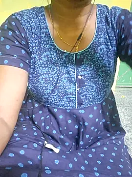 tamil_kanaka লাইভ XXX চ্যাট