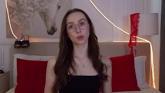 Emily_Simon – Naživo XXX chat