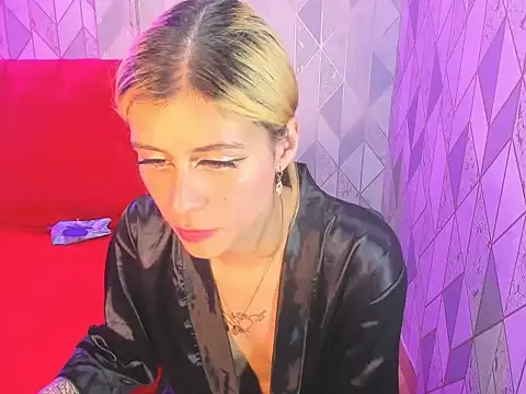 XXX chat uživo modela VenusMinako