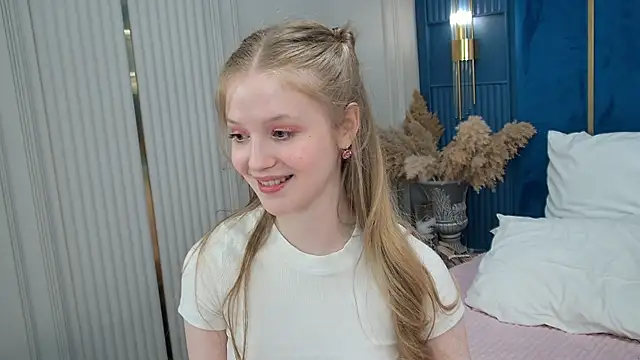 LilianHowards – Kamerová šou