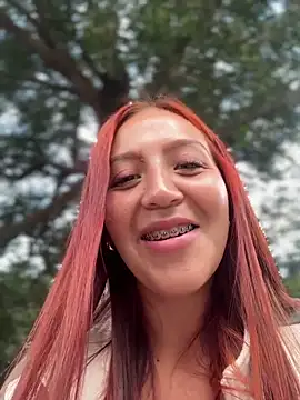 Queen_Scatlettn Webbikameraesitys