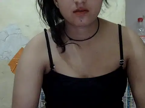 Priyanka_Chopr Adlı Modelin Canlı XXX Sohbeti