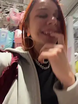 RosieSecretのライブXXXチャット