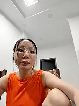 Famrita live XXX chat