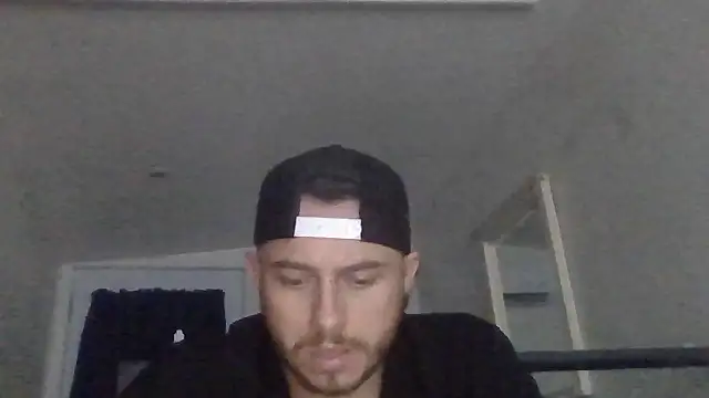 tallhungcloudzz live XXX chat