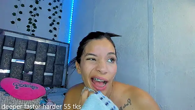 PureFire20 – Live XXX-chat
