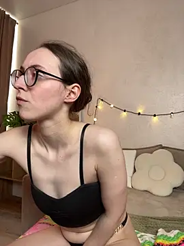 Chat +18 de MartiniiSelenna ao vivo