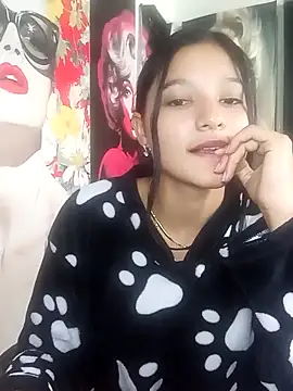 Sweet_Innocence_'s Webcam Show