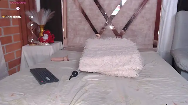 AGATHAA_WHITEn Live XXX chat