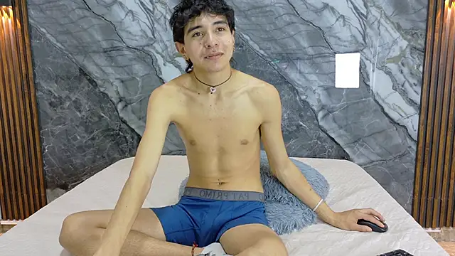Czat XXX na żywo – NoahWalker__