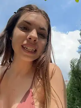Show de Mila_Cutie na webcam