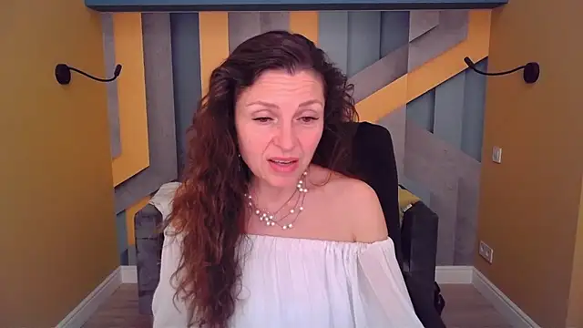 Chatroom XXX en direct de EllaLong