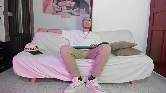 Vlad__night's Live XXX Chat