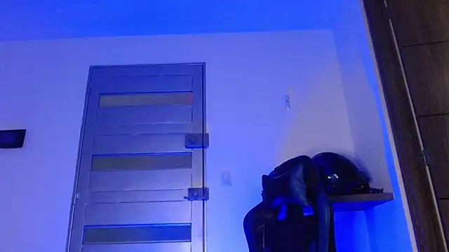 SexyBoy-Bigclit Webcam-Show