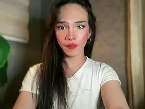 Queenn_xx webkamerás műsora