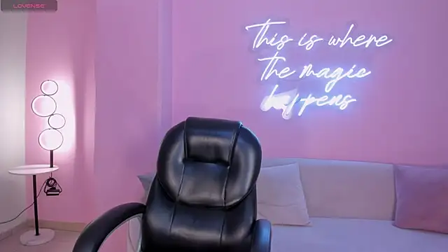 Živý XXX chat ArianaDumont