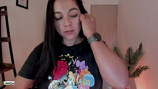 urcute_kitten's Live XXX Chat