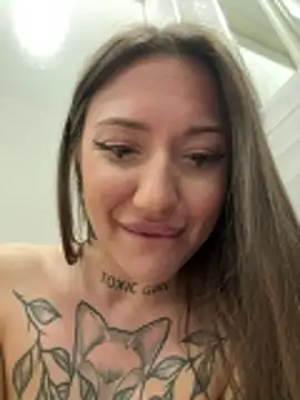 Show de SaintSquirt na webcam