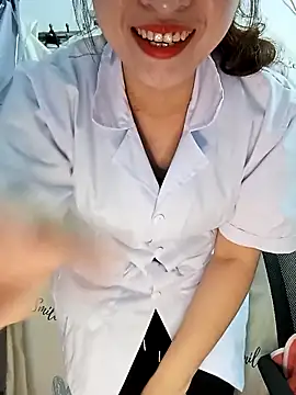 Ariana-Vy Show Webcam
