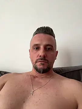 InsaneMattt webkamerás műsora